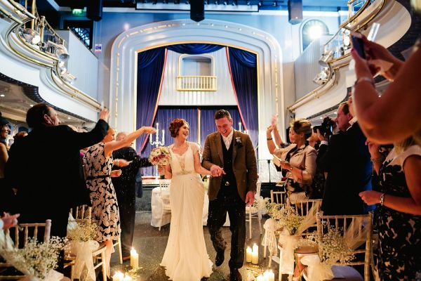 Set Theatre wedding